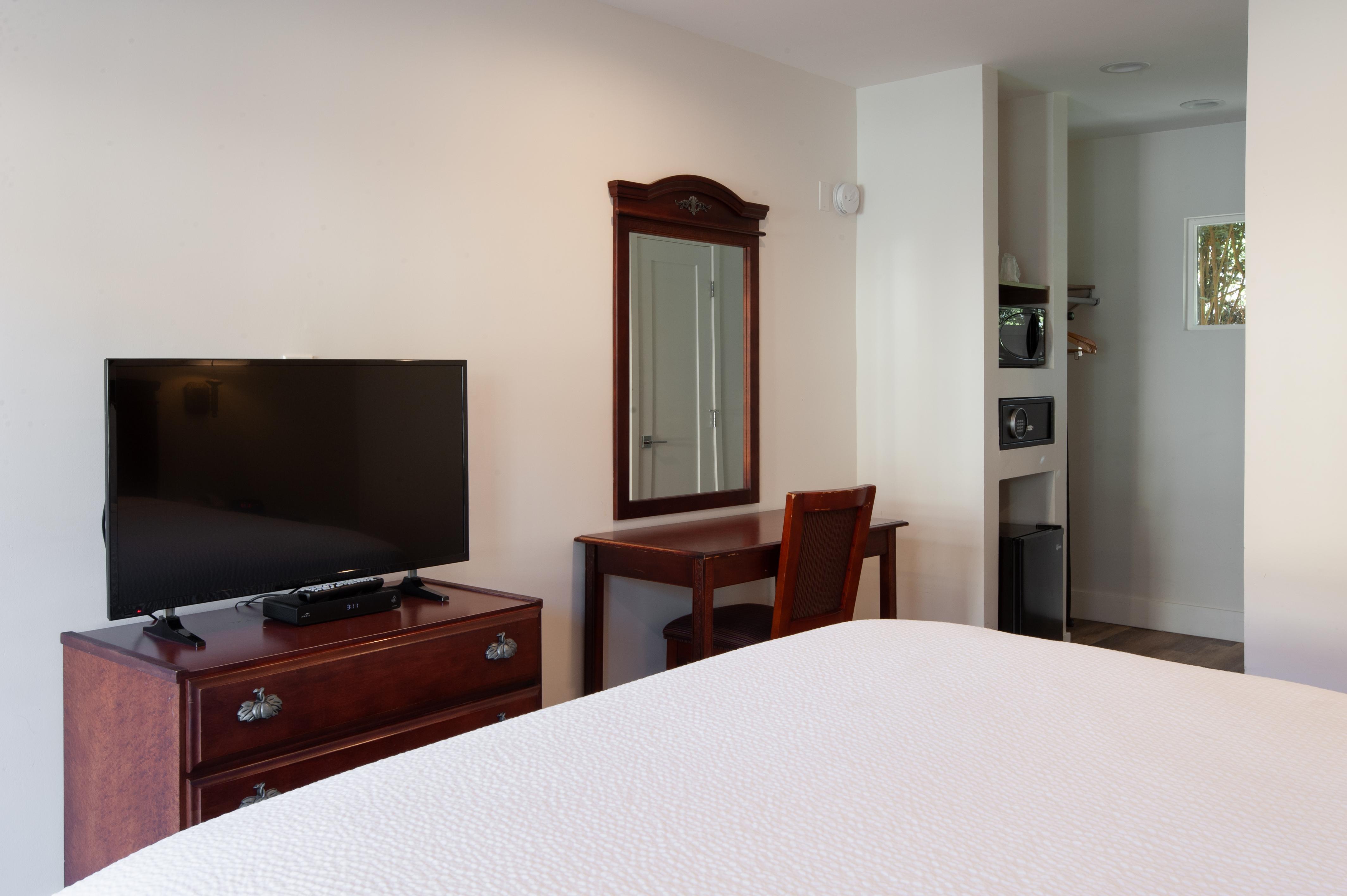 Studio City Court Yard Hotel Room photo