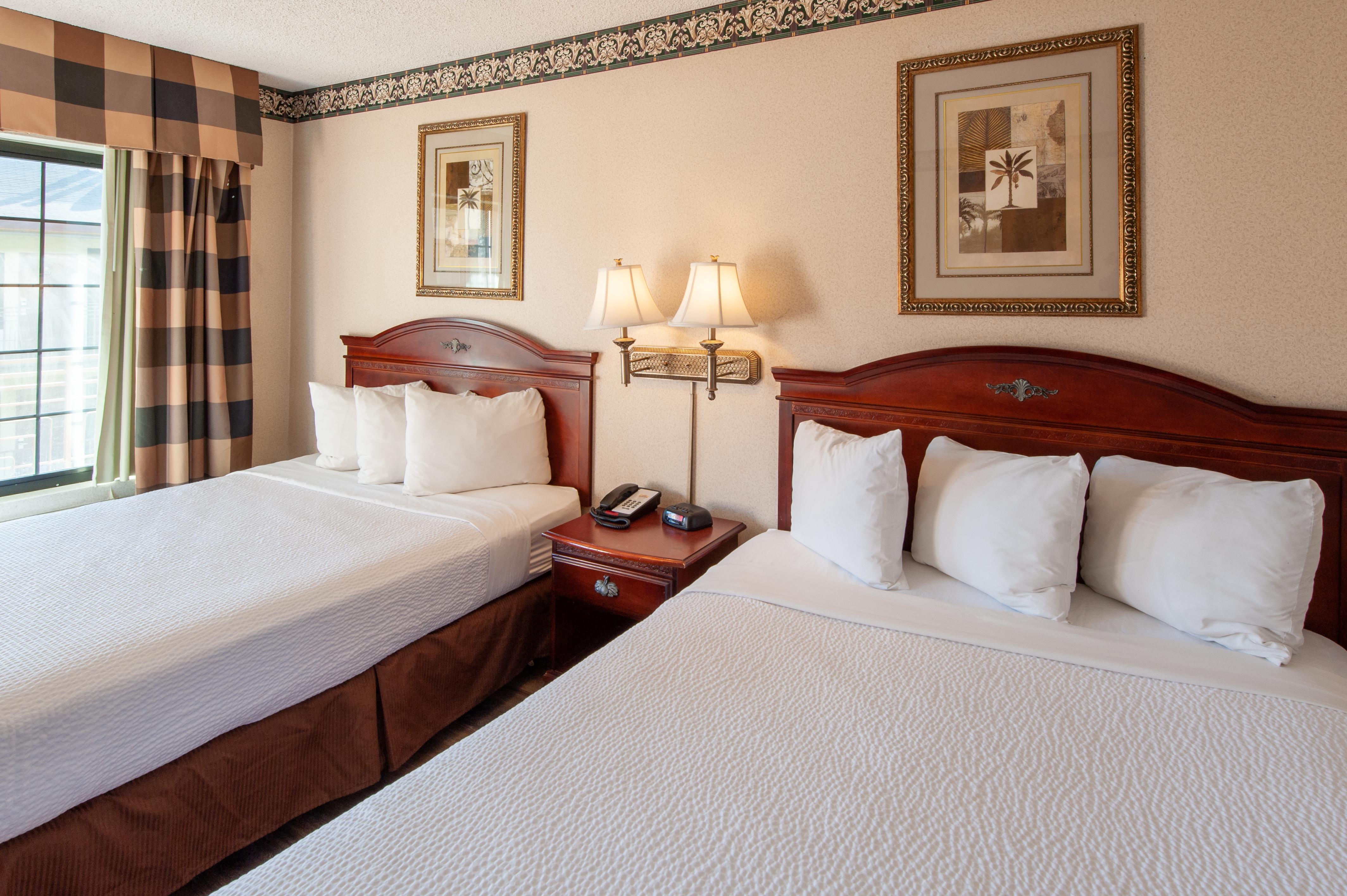 Studio City Court Yard Hotel Room photo